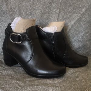 Naturalizer Elisa Booties